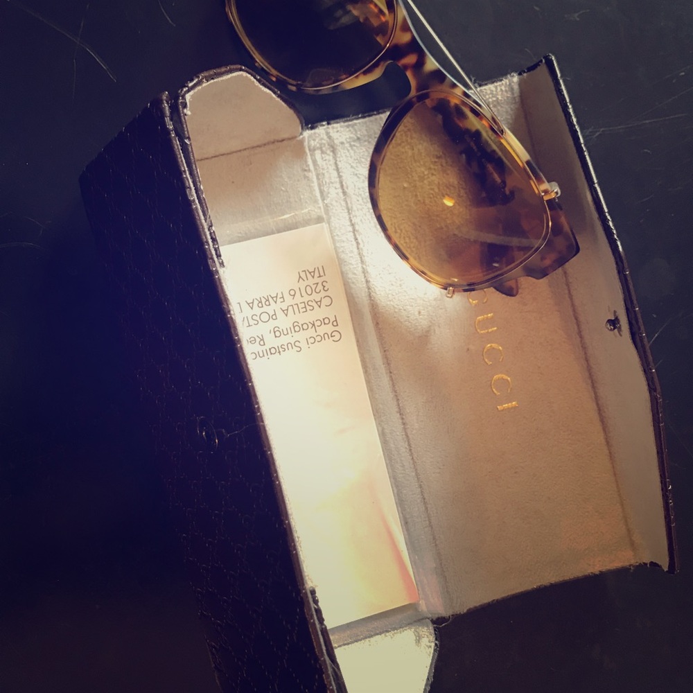 Gucci Havana clip on sunglasses